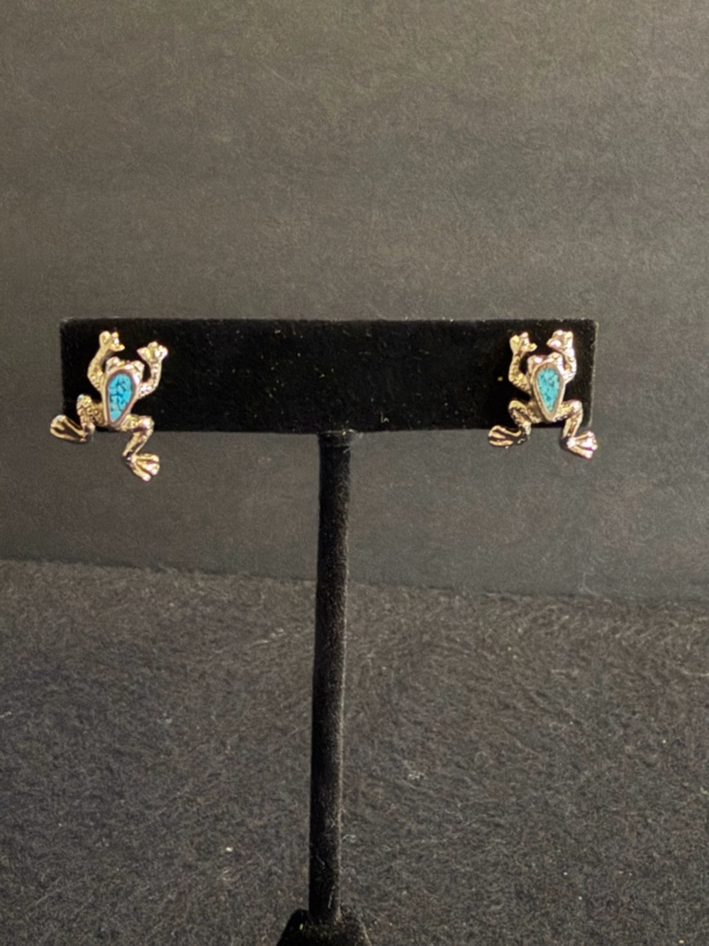 Avon Silver Tone Frog Stud Earrings with Turquoise Accents